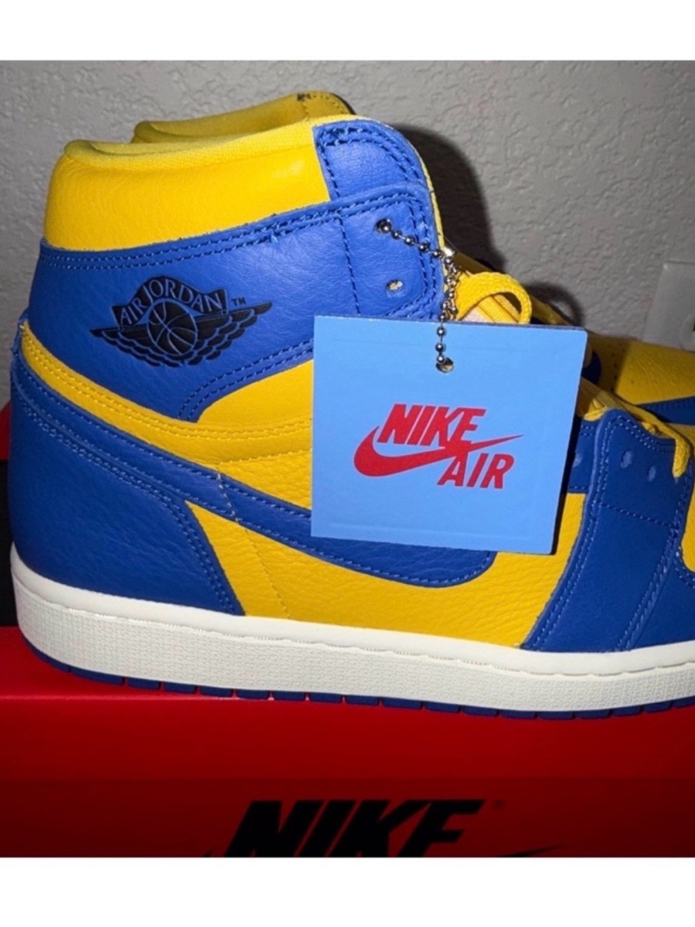 Nike Air Jordan 1 High Reverse Laney Sneakers in Blue and Yellow - Picture 2 of 9
